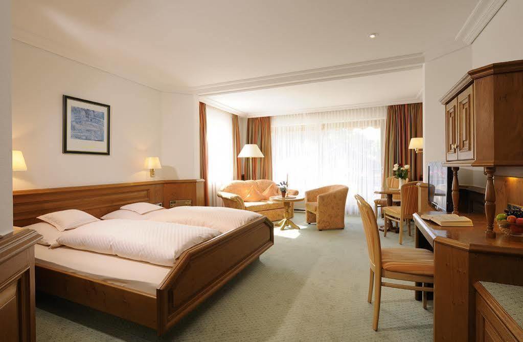 Hotel Heselbacher Hof Байерсброн Екстериор снимка